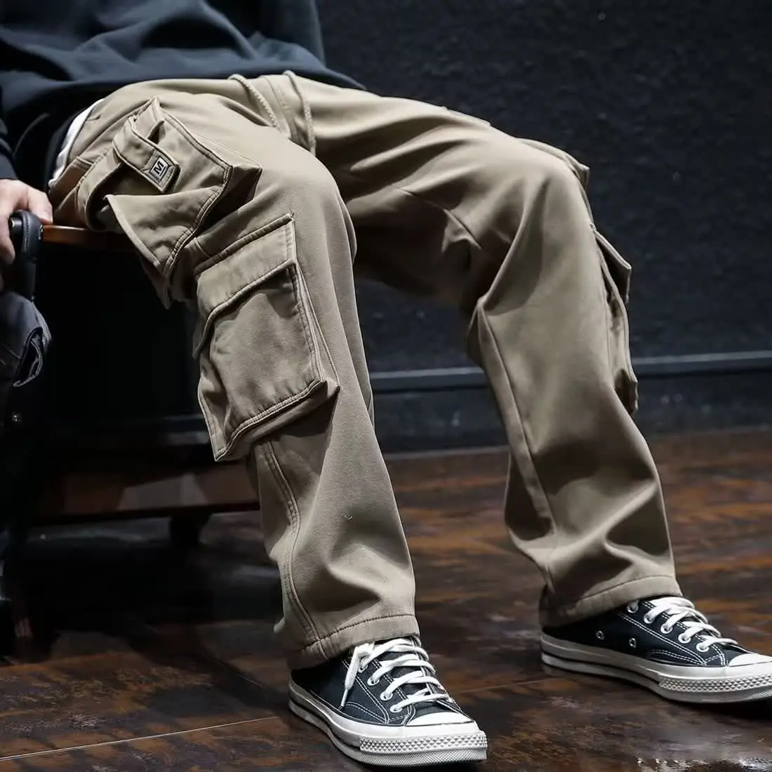 Szerokie spodnie z wieloma kie – Cargo Pant Wide recenzja i cena