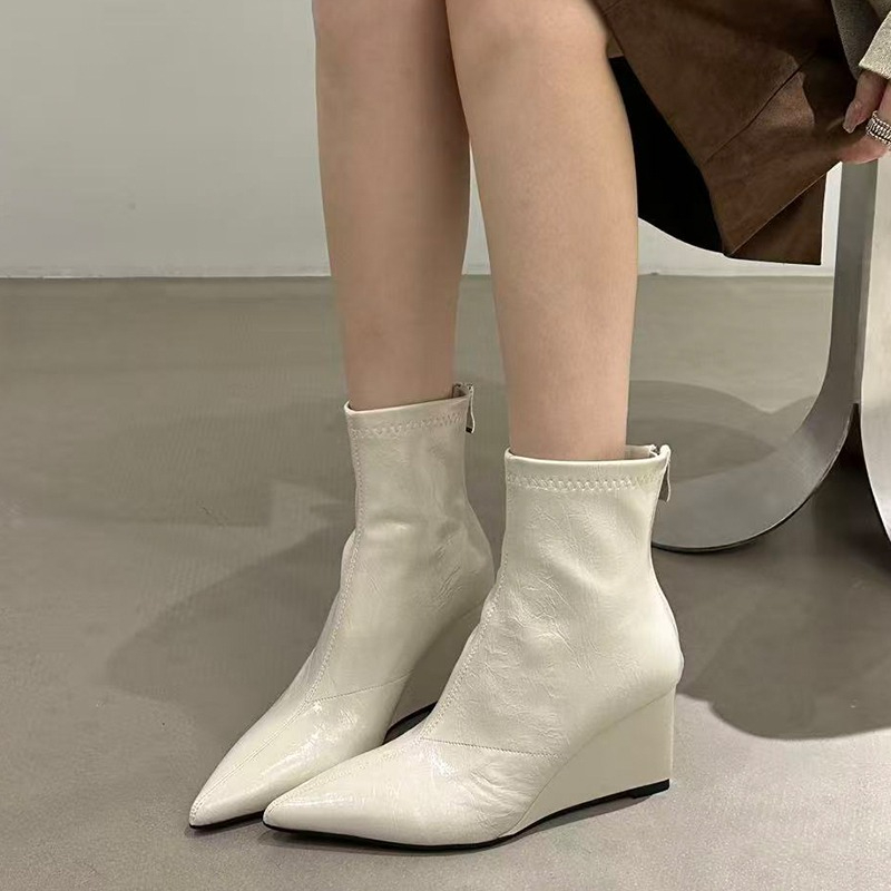 Botki damskie jesienno-zimowe  – Street Fashion Female recenzja i cena